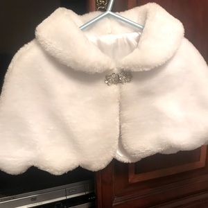 White Faux Fur Cape, Tippet, Wrap, Stole, Shrug Size S/M 8